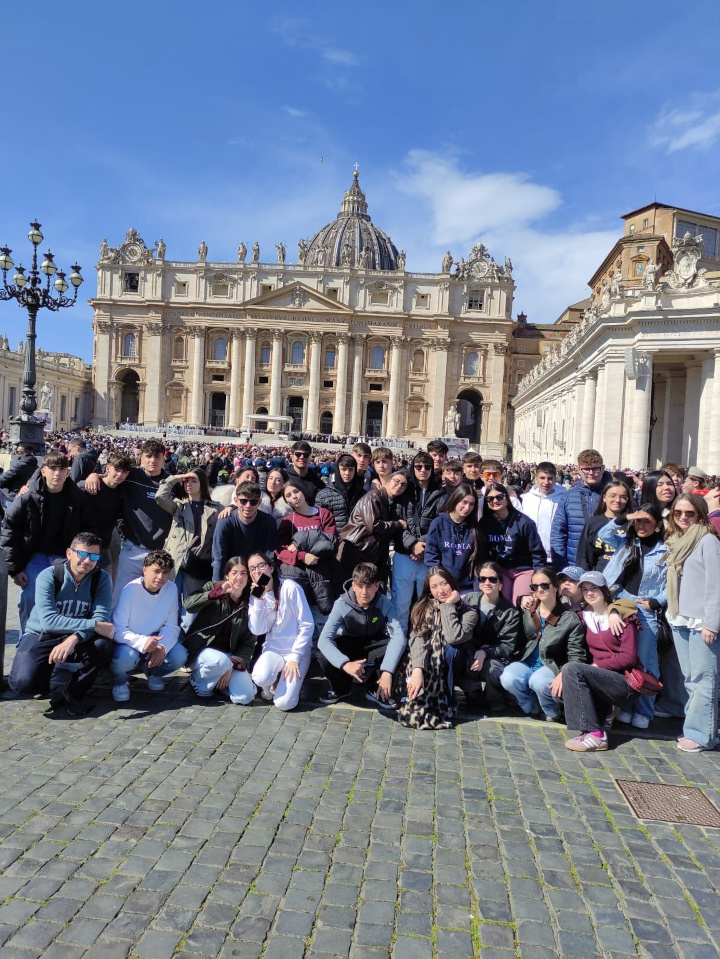 Excursión a Roma 2026 -Plaza de San Pedro del Vaticano - Colegio Diocesano Cáceres