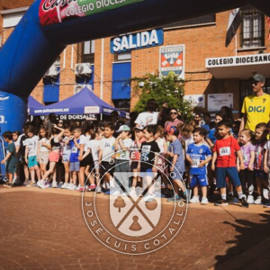 Carrera solidaria del Colegio Diocesano de Cáceres a favor de ELA Extremadura
